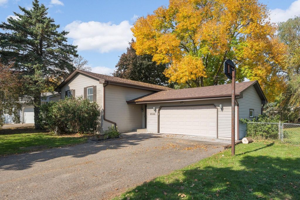 9500 99th Place N, Maple Grove, MN 55369 — exterior