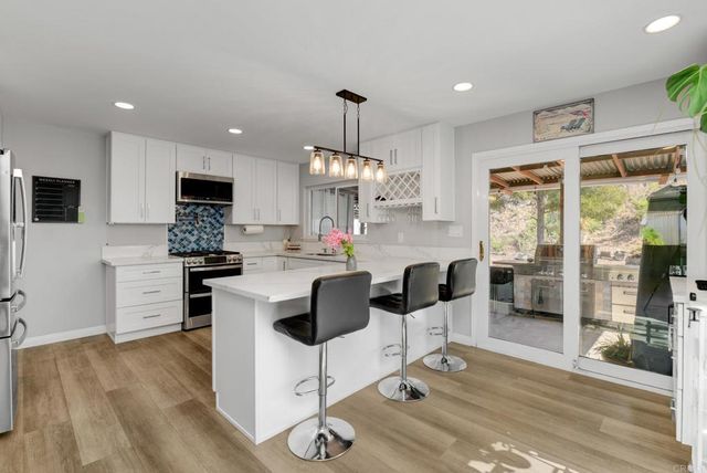 1865 Magdalene Way, San Diego, CA 92110