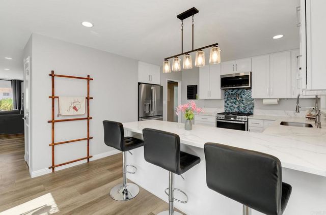 1865 Magdalene Way, San Diego, CA 92110