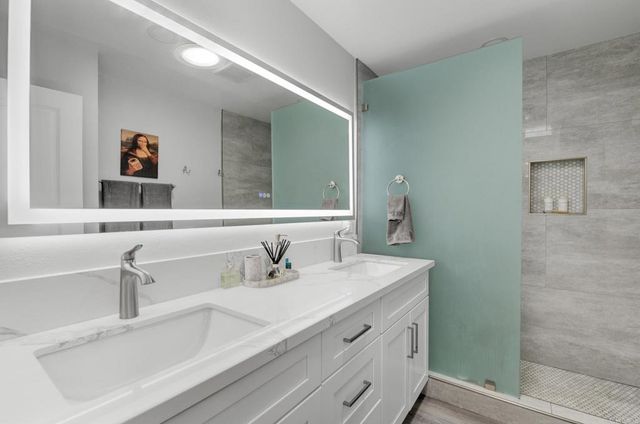 1865 Magdalene Way, San Diego, CA 92110