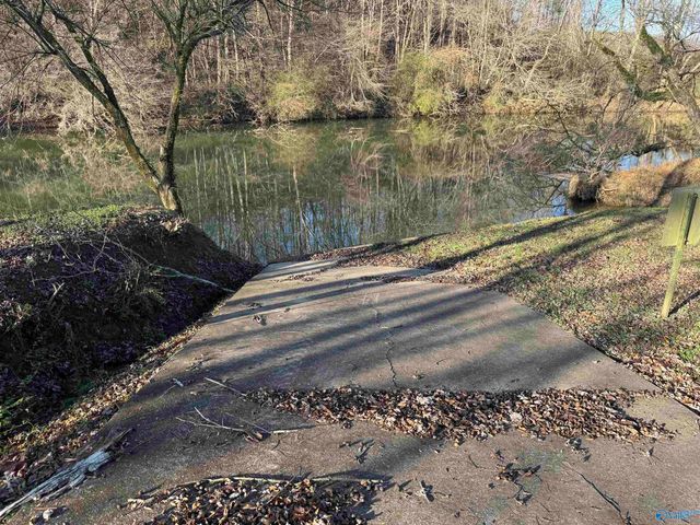 902 County Road 1042, Centre, AL 35960