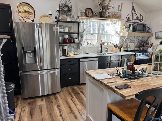 902 County Road 1042, Centre, AL 35960