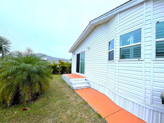 6642 ACACIA COURT, North Port, FL 34287