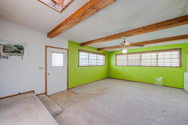 411 W 1st St, Stanton, TX 79782