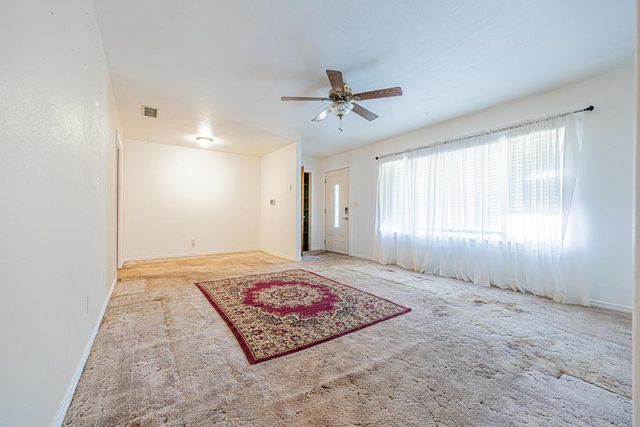 411 W 1st St, Stanton, TX 79782