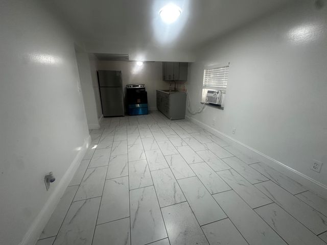 638 50th Street 642, West Palm Beach, FL 33407