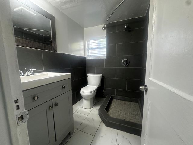 638 50th Street 642, West Palm Beach, FL 33407