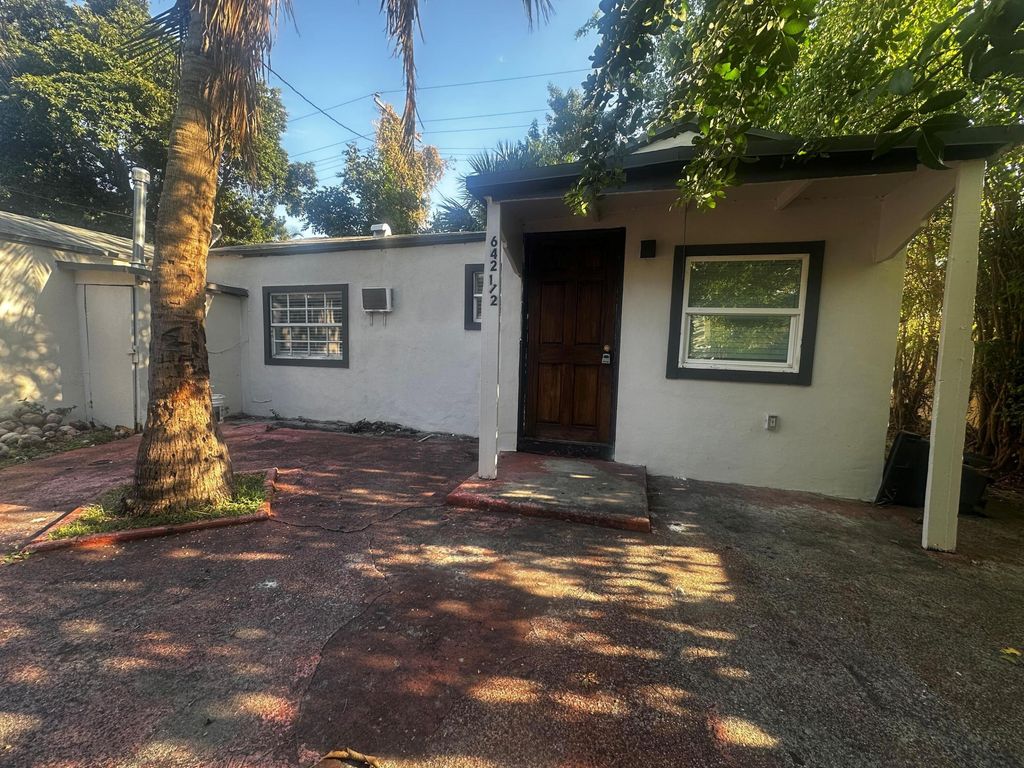 638 50th Street 642, West Palm Beach, FL 33407