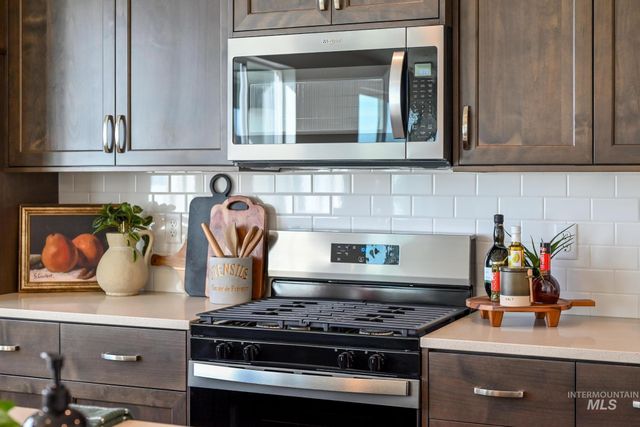 8536 S Blue Forest Ave, Kuna, ID 83634