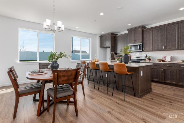 8536 S Blue Forest Ave, Kuna, ID 83634