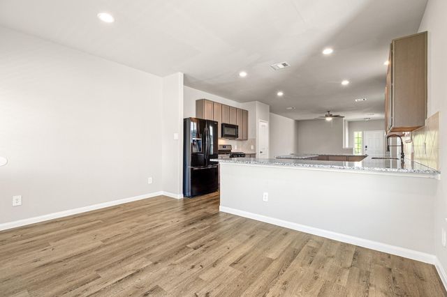 2906 Lawrence Park Court, Conroe, TX 77304