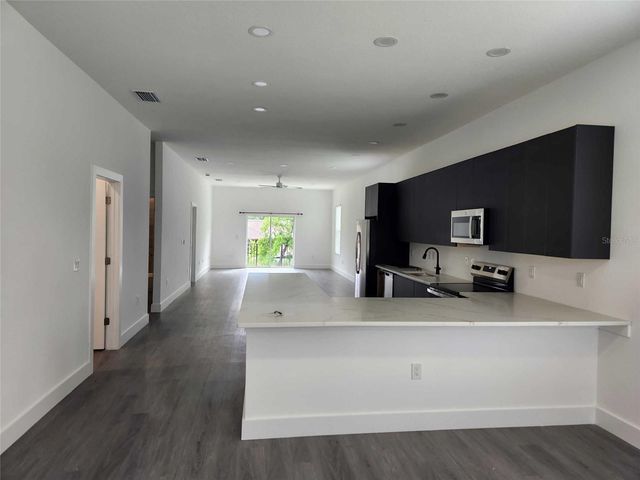 9211 NORTHCLIFFE BOULEVARD, Spring Hill, FL 34606