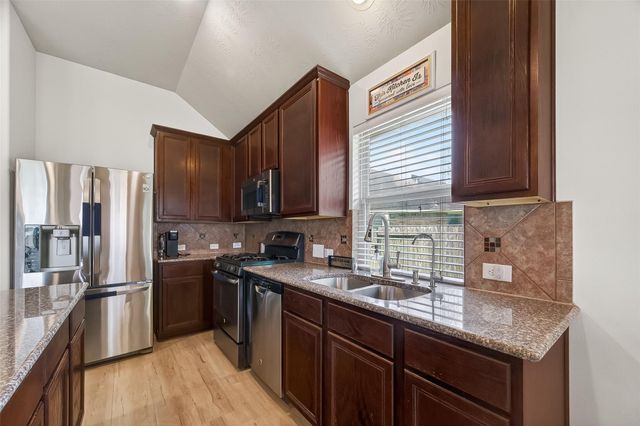 13415 Star Creek Lane, Rosharon, TX 77583