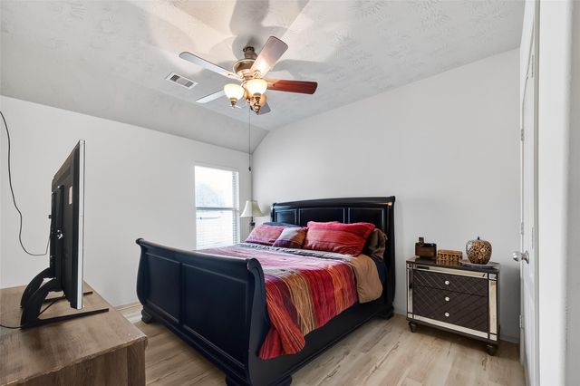 13415 Star Creek Lane, Rosharon, TX 77583