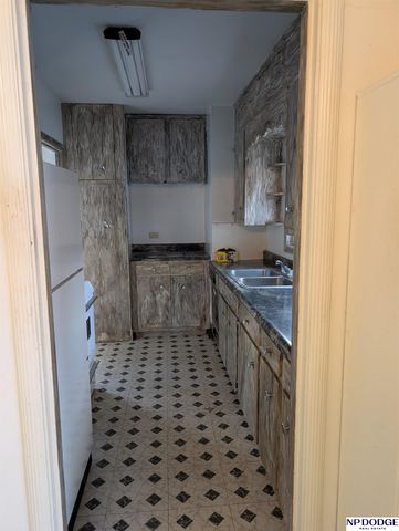 878 S 32Nd Street, Lincoln, NE 68510