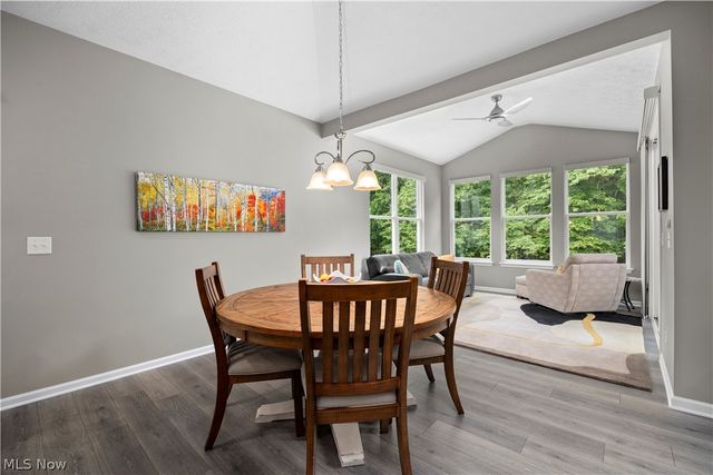 6560 Amber Way, North Ridgeville, OH 44039