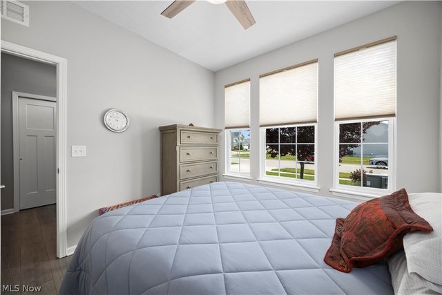 6560 Amber Way, North Ridgeville, OH 44039