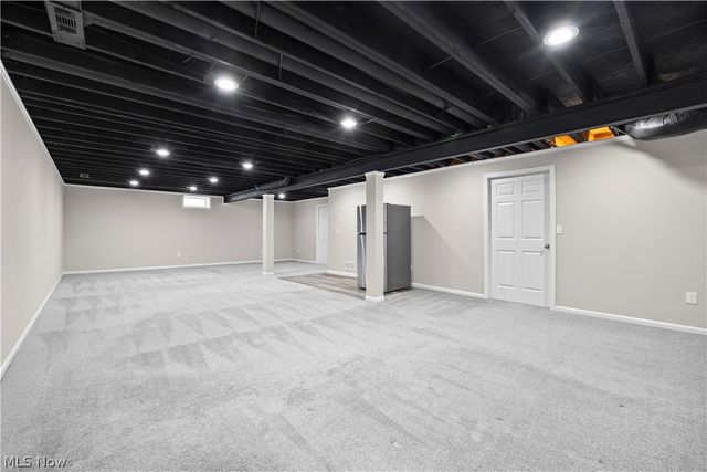 6560 Amber Way, North Ridgeville, OH 44039