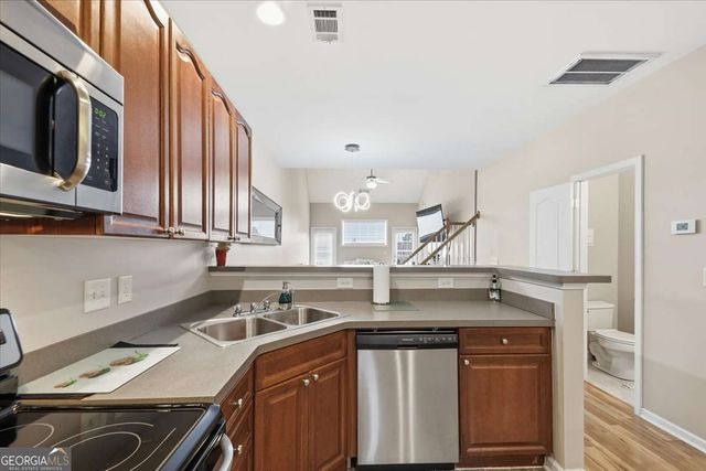 1984 Hoods Fort Circle NW 23, Kennesaw, GA 30144