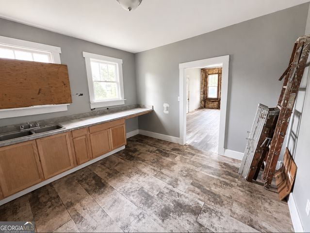 1307 E 42nd Street, Savannah, GA 31404
