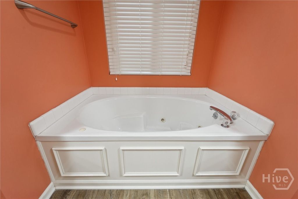 Image 28 of property listing at 121 Summer Winds Drive, Savannah, GA 31410