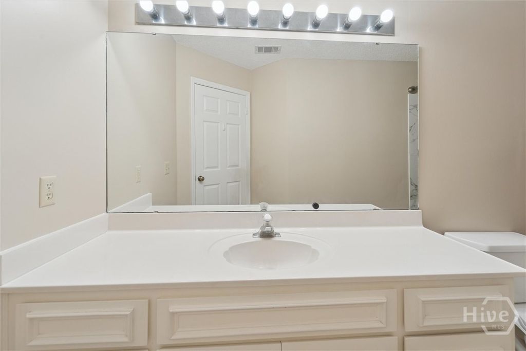 Image 34 of property listing at 121 Summer Winds Drive, Savannah, GA 31410