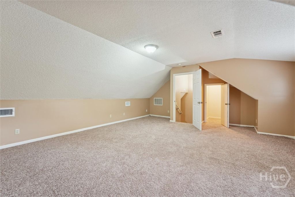 Image 37 of property listing at 121 Summer Winds Drive, Savannah, GA 31410