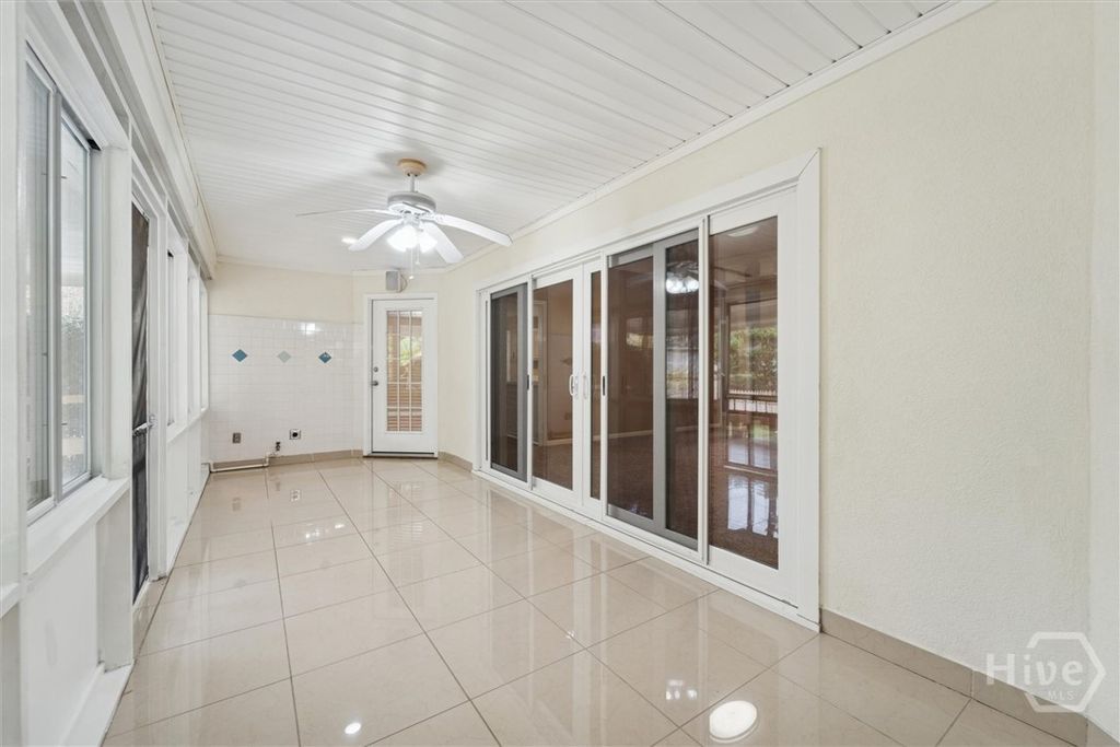 Image 39 of property listing at 121 Summer Winds Drive, Savannah, GA 31410