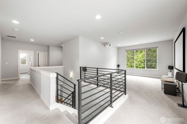 2306 NE 145th St, Shoreline, WA 98155