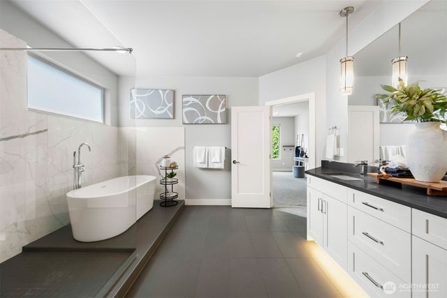 2306 NE 145th St, Shoreline, WA 98155