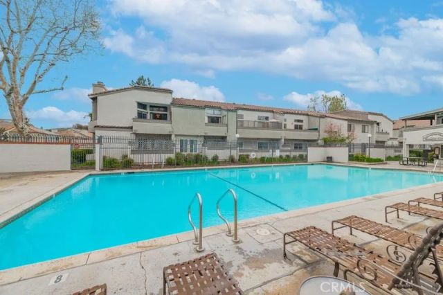 7 Town And Country Road, Phillips Ranch, CA 91766