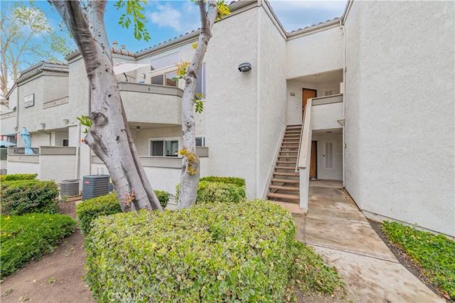 7 Town And Country Road, Phillips Ranch, CA 91766