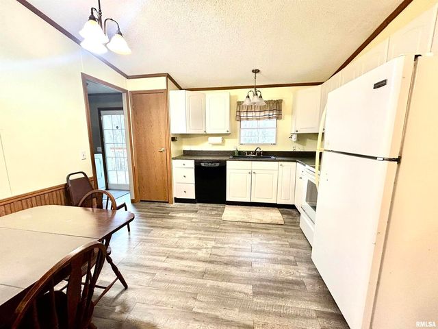 2282 LOGAN Road, West Frankfort, IL 62896