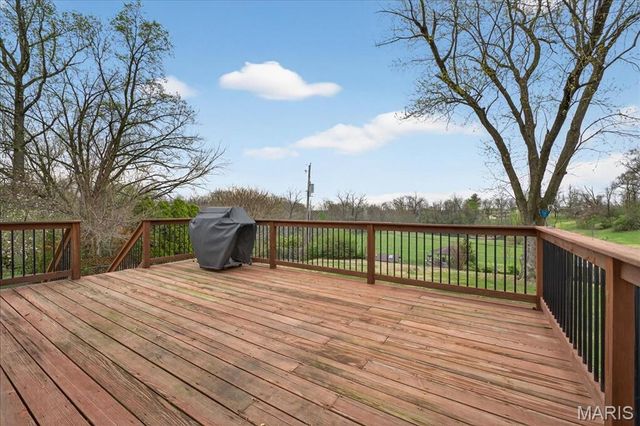 110 Wildwood Court, St Charles, MO 63303