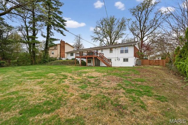 110 Wildwood Court, St Charles, MO 63303