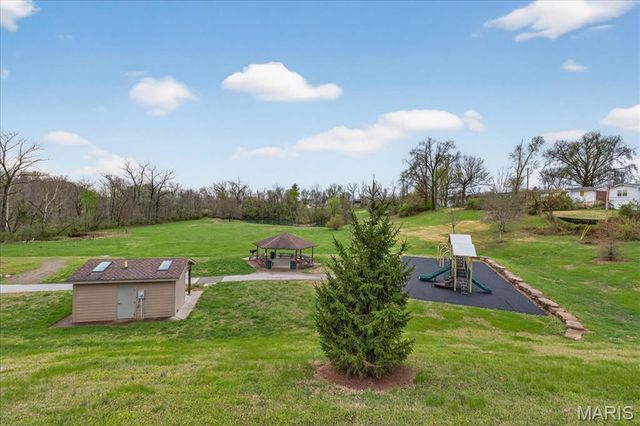 110 Wildwood Court, St Charles, MO 63303