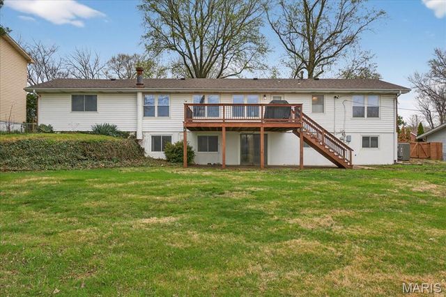 110 Wildwood Court, St Charles, MO 63303