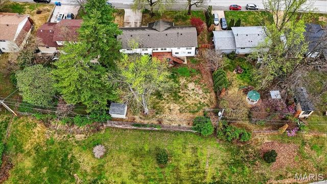 110 Wildwood Court, St Charles, MO 63303