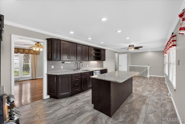 110 Wildwood Court, St Charles, MO 63303