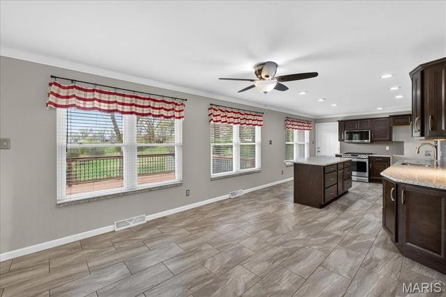 110 Wildwood Court, St Charles, MO 63303