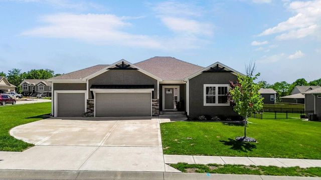 1814 Winchester Drive, Pleasant Hill, MO 64080