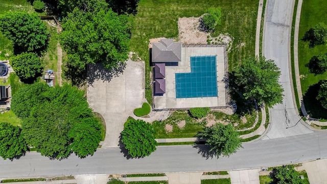 1814 Winchester Drive, Pleasant Hill, MO 64080