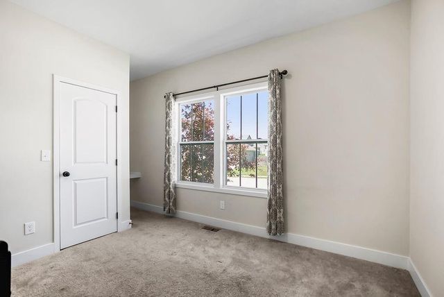 1814 Winchester Drive, Pleasant Hill, MO 64080