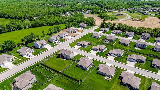 1814 Winchester Drive, Pleasant Hill, MO 64080