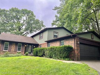 1850 Ludgate Lane, Rochester Hills, MI 48309