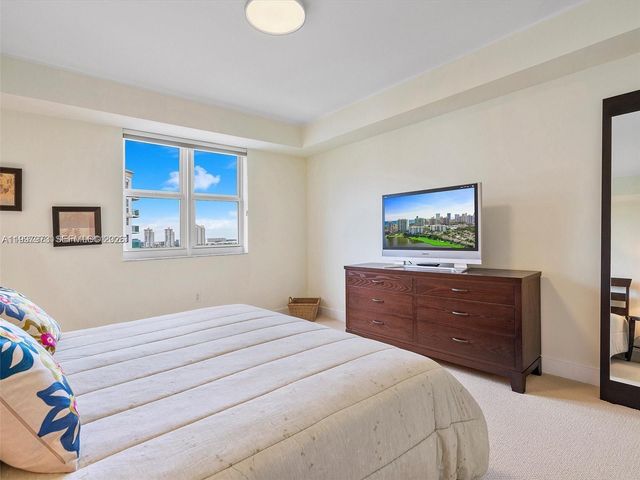 20000 E Country Club Drive 1102, Aventura, FL 33180