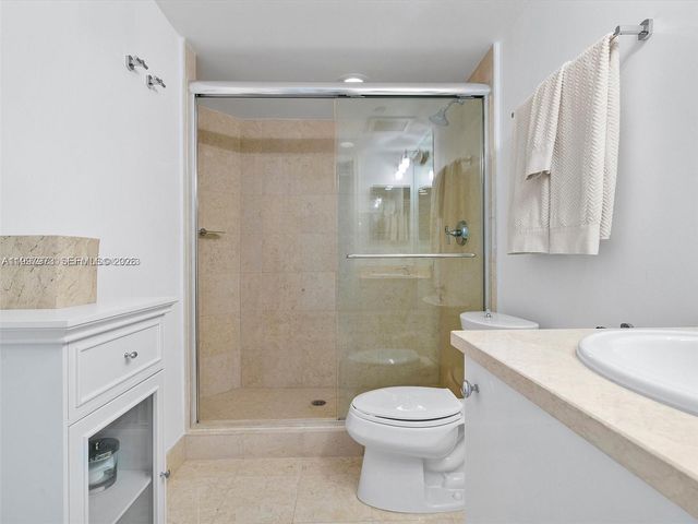 20000 E Country Club Drive 1102, Aventura, FL 33180