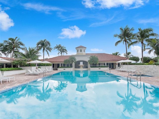 20000 E Country Club Drive 1102, Aventura, FL 33180