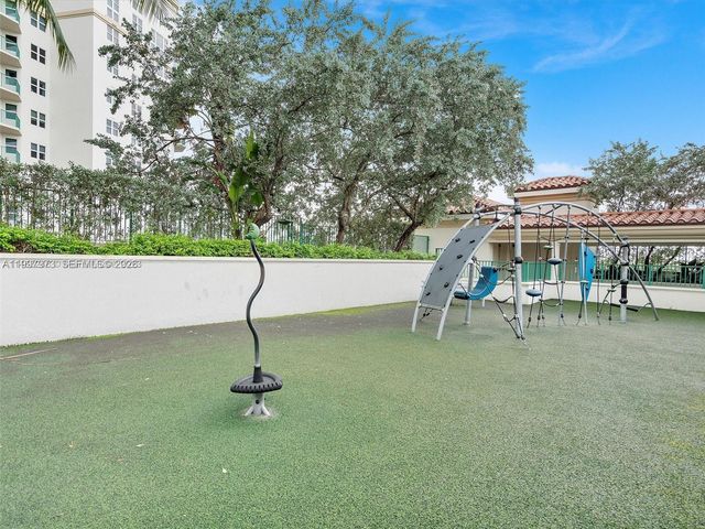 20000 E Country Club Drive 1102, Aventura, FL 33180