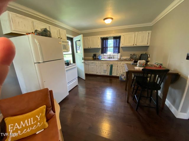 605 Main Street, Mosheim, TN 37818